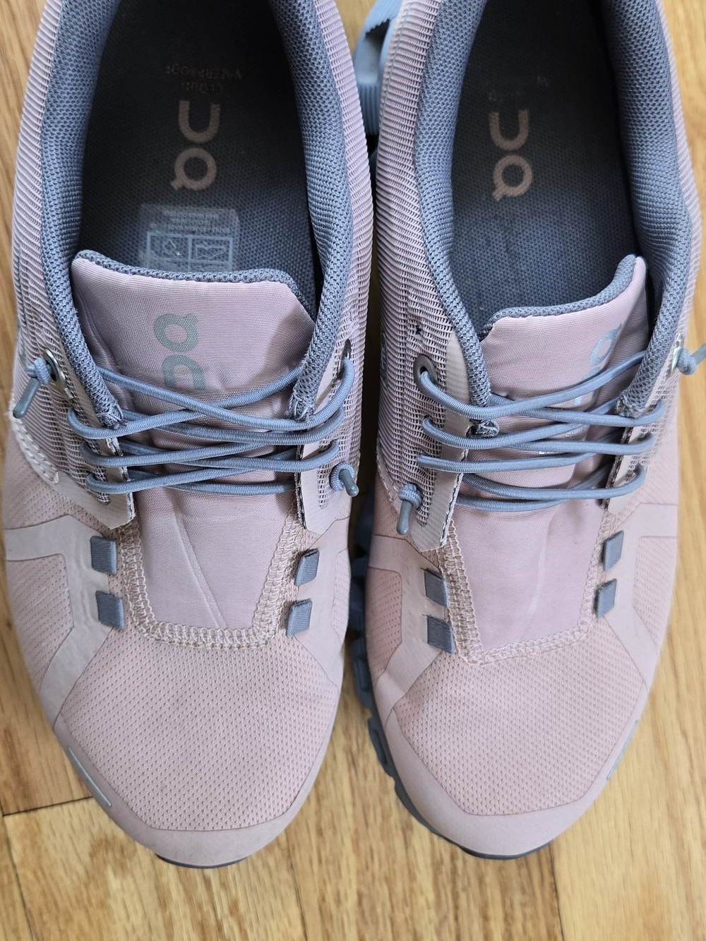 On Cloud 5 Running Women's Athletic Shoes in Dusty Pink and Light Gray